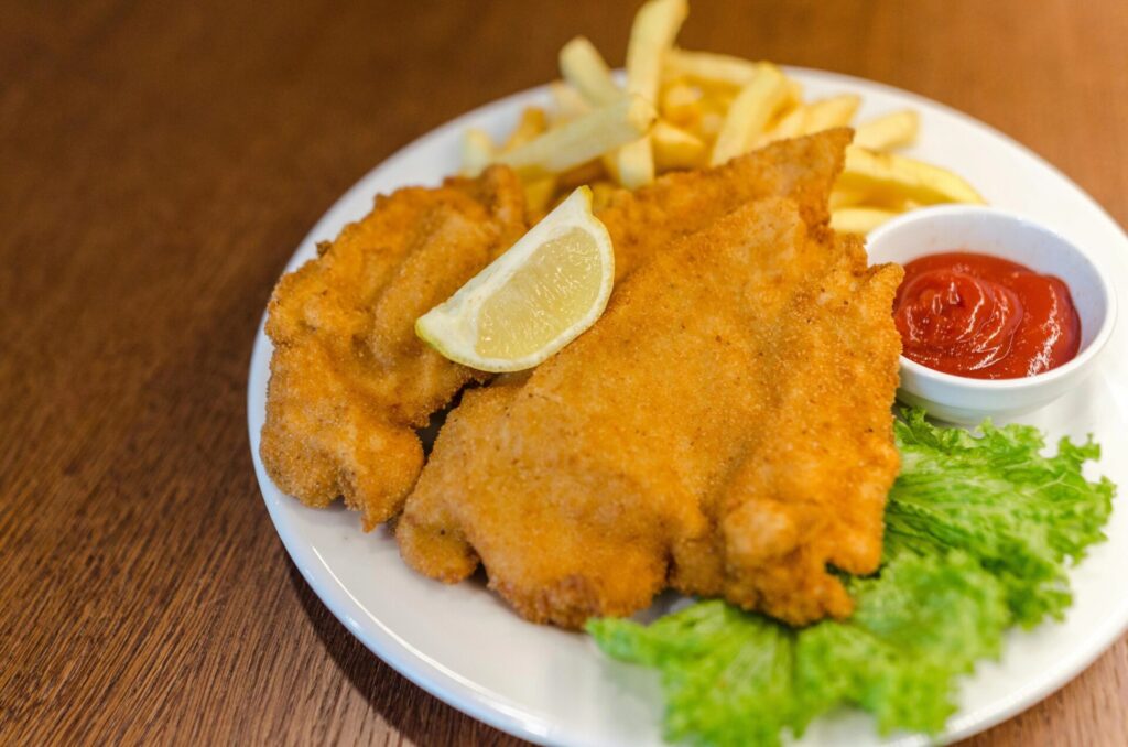 Gebratenes Fleisch Mit Kartoffel Pommes Und Ketchup Dip Auf Teller